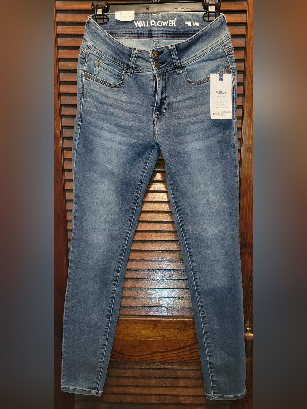 WallFlower Ultra Fit Skinny Jeans Womens 5/27 Regular Lucy Insta Soft NWT